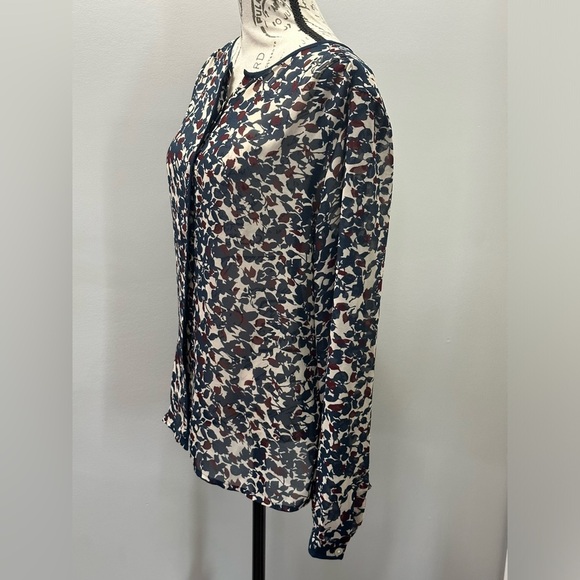 LOFT Blue and Red Buttoned Blouse 🖤♥️ - Picture 4 of 12